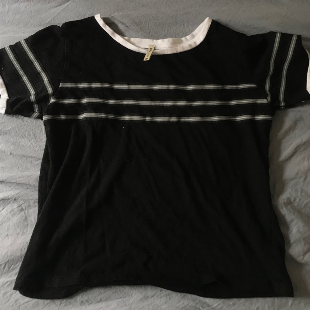 BUNDLE- LF and H&M Crop Tops